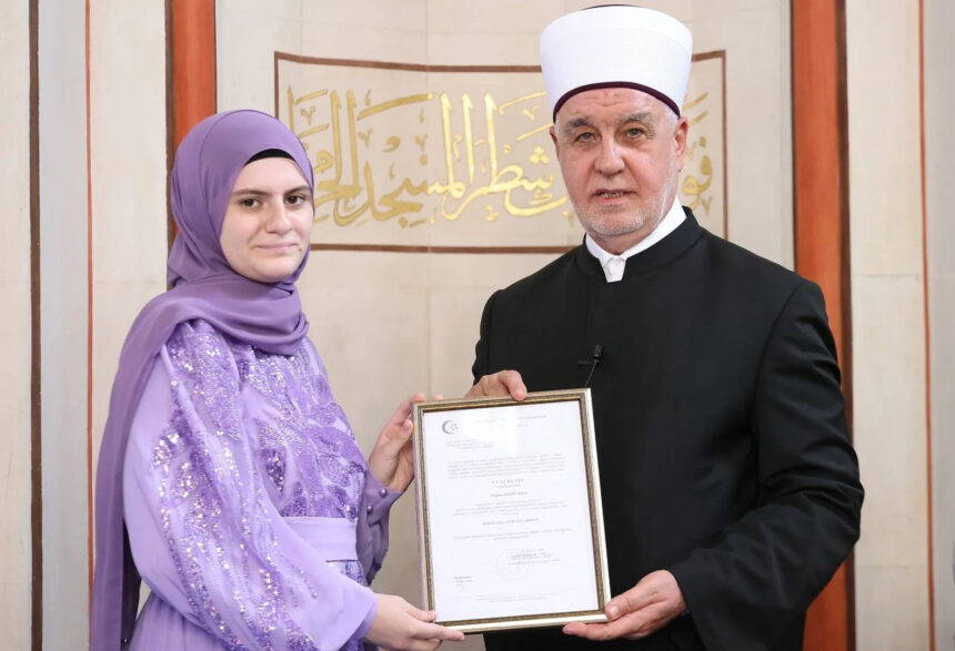 BANJA LUKA Najwi Sebai (20) prva hafiza Medrese 'Reis Ibrahim-ef. Maglajlić'
