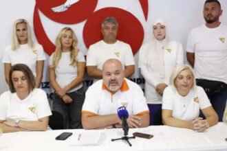 Štrajk upozorenja 28. septembra, a ako Vlada KS ne izvrši obavezu 1. oktobra zakazan generalni štrajk
