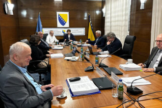 CIK BiH izrekao kazne za preuranjenu kampanju: Najveća SNSD-u, sankcionisani i HDZ i njena Darijana Filipović