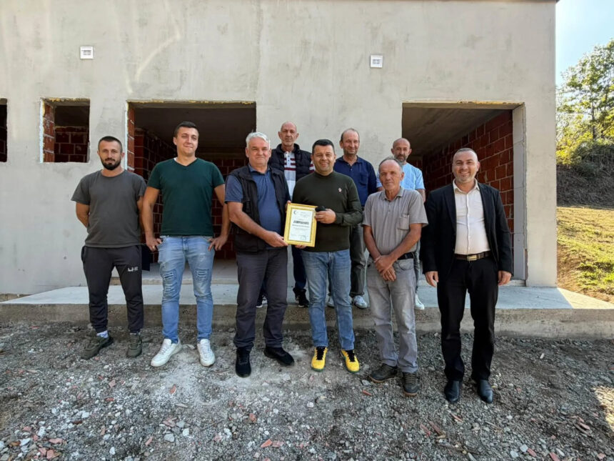 Hurtić u Maglaju: 174.000 KM za konkretne projekte - od džamija i vakufskih objekata do crkvenog groblja i igrališta