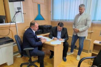Potpisani ugovori za zapošljavanje i samozapošljavanje lica sa područja Zvornika