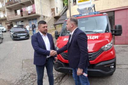 Zvornički vatrogasci dobili novo multifunkcionalno vozilo (FOTO)