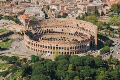 Turista iz BiH mahao pištoljem kod Coloseuma u Rimu, ekspresno uhapšen