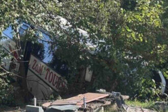 Autobus sletio s puta kod Prnjavora, saobraćaj potpuno obustavljen