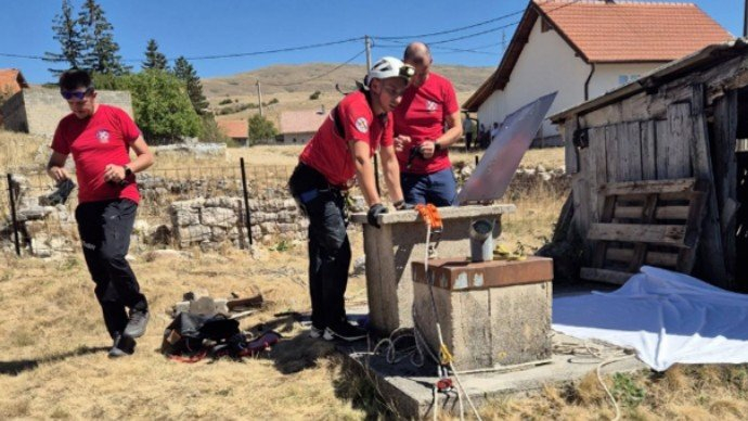 Tijelo žene izvučeno iz bunara kod Glamoča