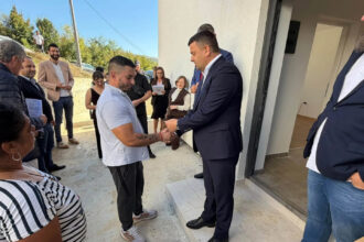 Hurtić u Ilijašu: 100.000 KM za dostojanstven dom romskim porodicama