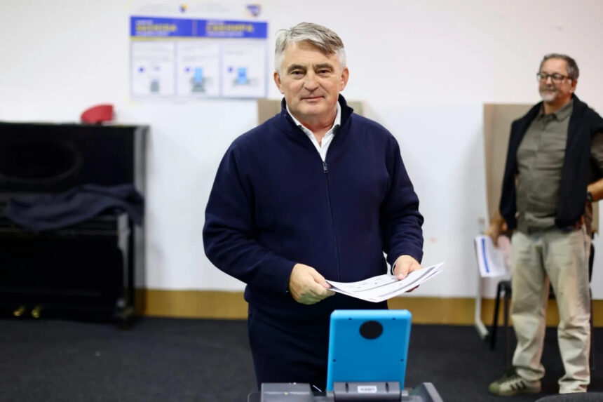 Željko Komšić glasao na svom biračkom mjestu