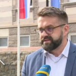 Udruženja žrtava genocida osudila progon Faruka Đozića i pozvala advokatsku zajednicu u pro bono odbranu istine!