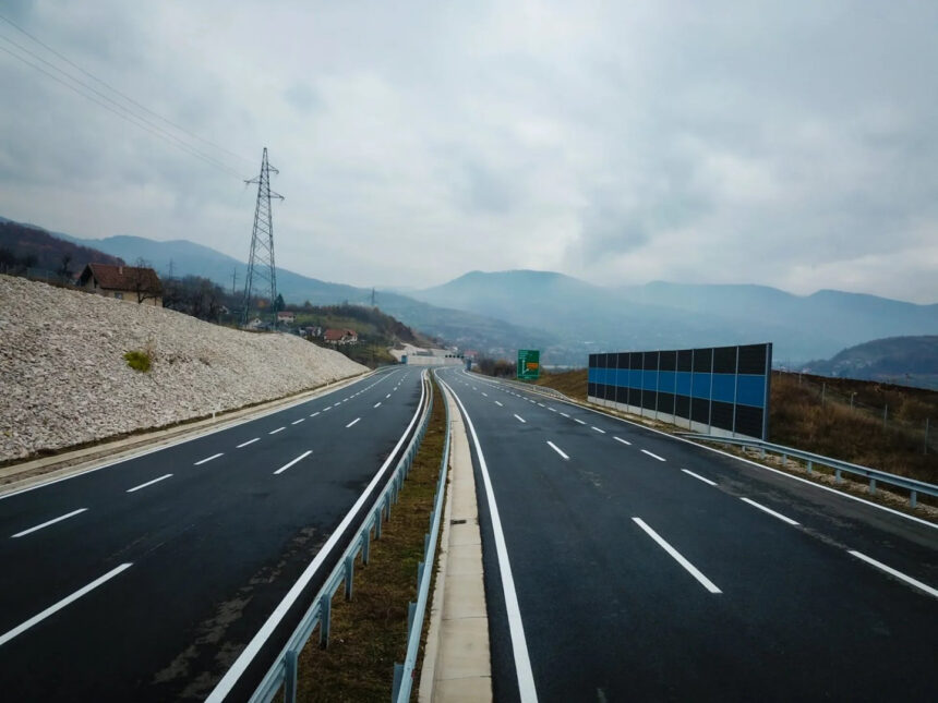 Ceste su mokre i klizave, vozite oprezno i držite odstojanje