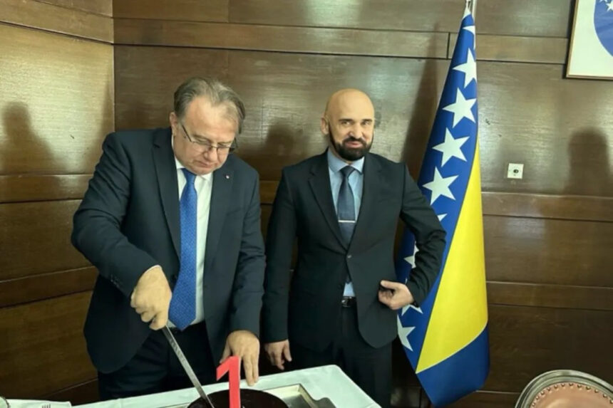 Zatekli ih nespremne: Nermin Nikšić i Ramo Isak jučer nisu htjeli dati iskaz u POSKOK-u, tražili vrijeme da se 'pripreme'