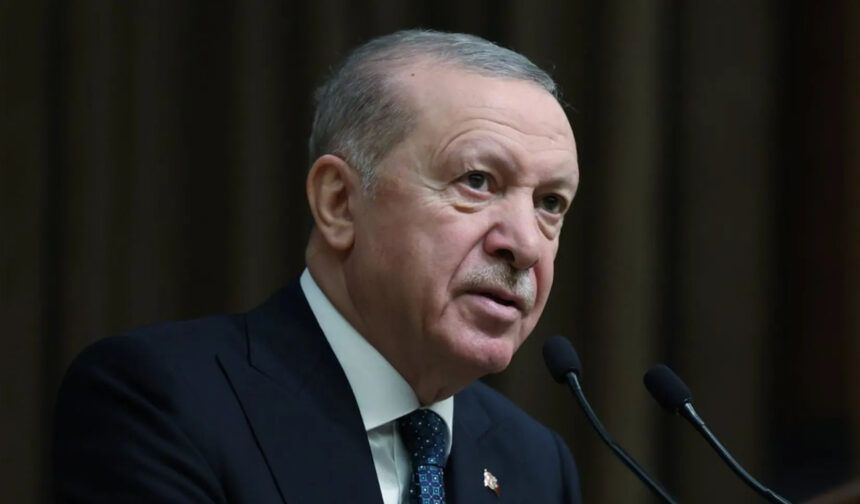 Erdoğan odao počast Aliji Izetbegoviću: 'S poštovanjem se sjećam mudrog lidera i prvog predsjednika prijateljske i bratske BiH'