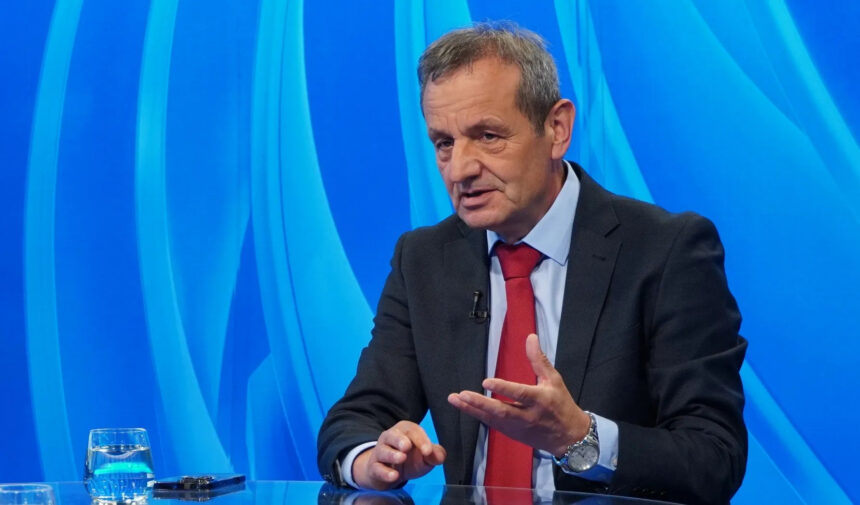 Koalicija probosanskih stranaka: Ideološke razlike ili snaga države?