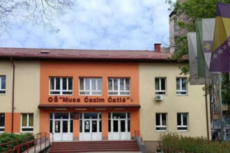 Zenica: U osnovnim i srednjim školama od ponedjeljka ponovo časovi punih 45 minuta