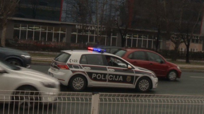 Policija u Sarajevu uhapsila dvojicu muškaraca zbog teške krađe