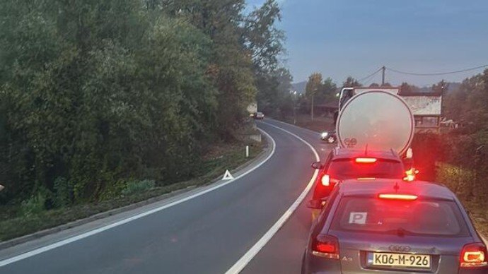 Novi detalji nesreće kod Tuzle: Autobus sletio s ceste, povrijeđeno 11 osoba