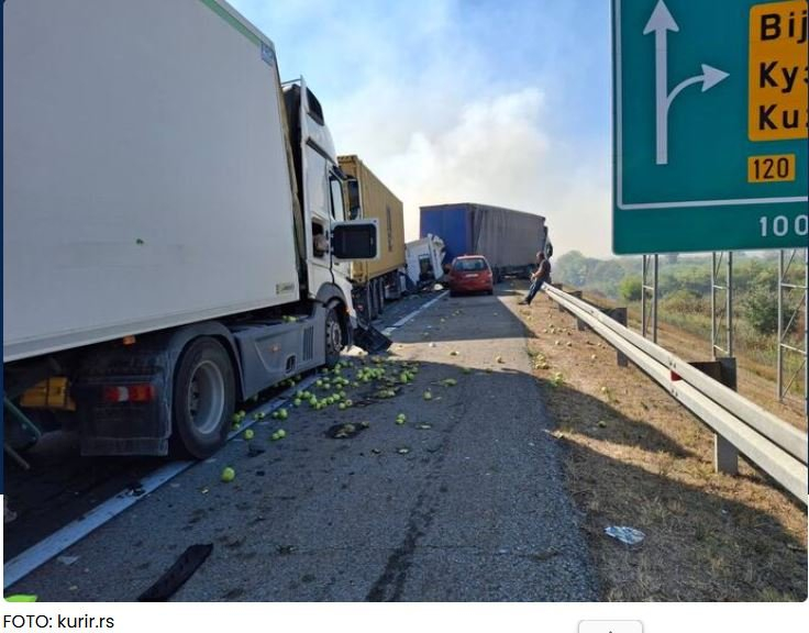Lančani sudar kod Kuzmina, učestvovalo 10 VOZILA (FOTO)