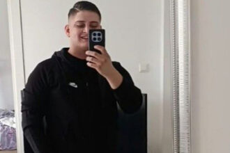 Ovo je mladić koji je skočio sa trećeg sprata u Živinicama kada mu je policija ušla u stan