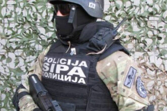 SIPA u Livnu uhapsila navijača Hajduka: Sumnjiči se za antisemitsko skandiranje uoči utakmice s Ajaksom