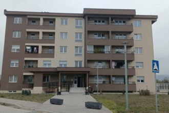 Raspisan javni konkurs za dodjelu stanova socijalnog stanovanja u Karakaju