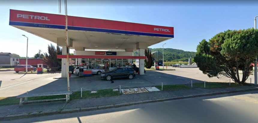 Požar na području Zvornika zahvatio fasadu firme, kombi i cisternu, proširio se do benzinske pumpe